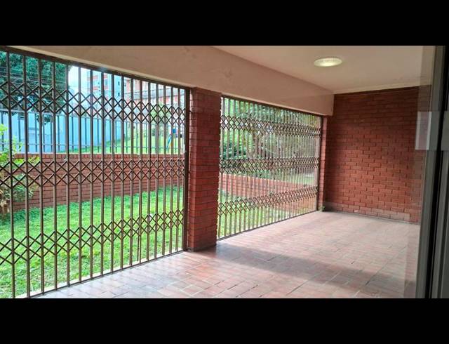 3 BEDROOM PROPERTY TO RENT IN OVERPORT